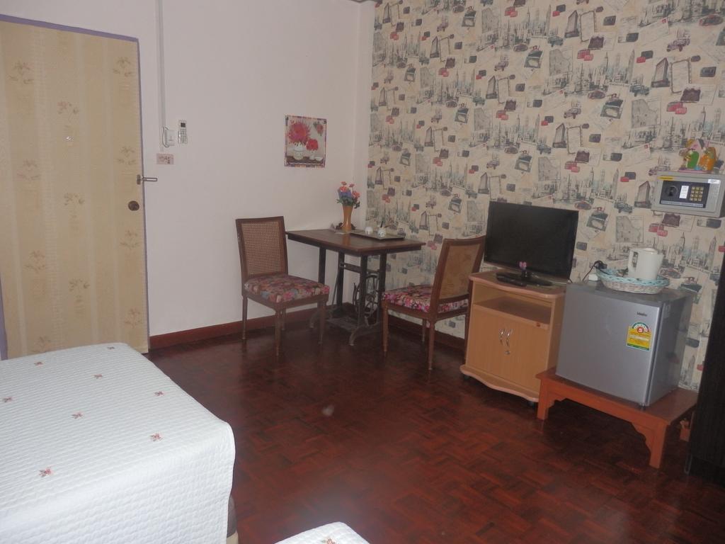 Hua Hin Tour Guesthouse Zewnętrze zdjęcie
