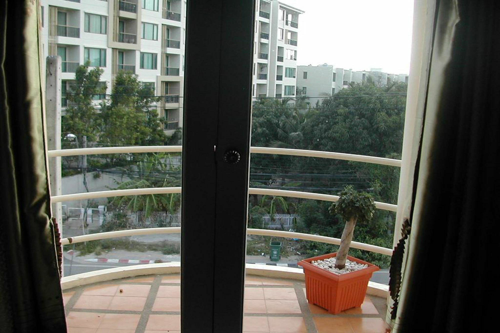 Hua Hin Tour Guesthouse Zewnętrze zdjęcie